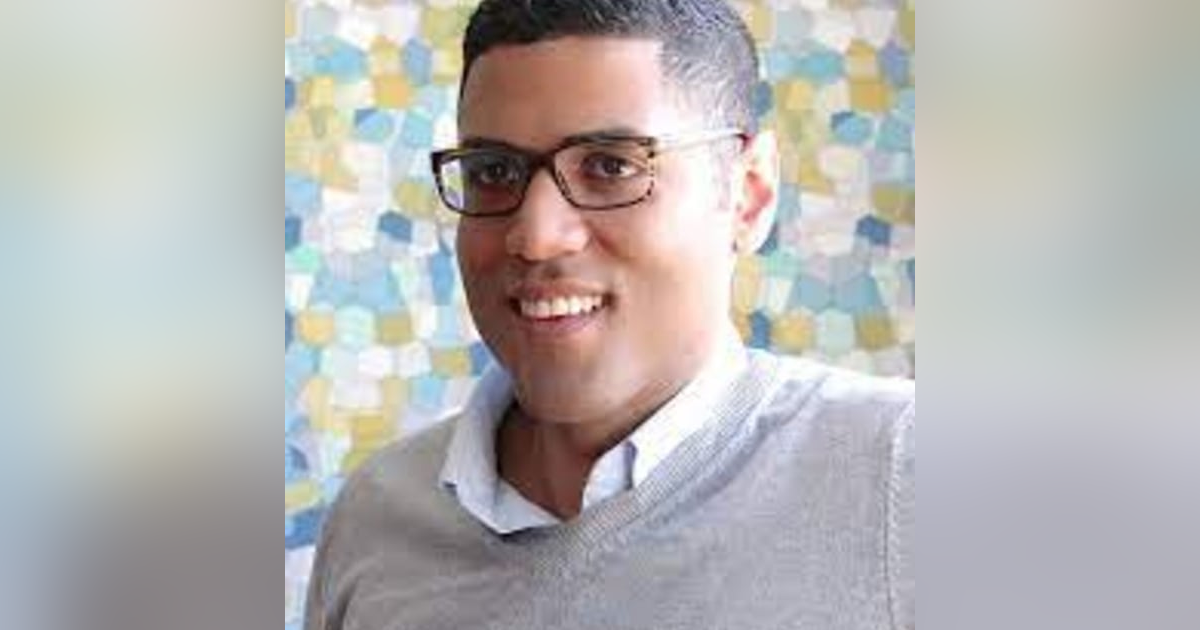 Marco Santos, who is a digital marketer Marco Santos, who is a digital marketer