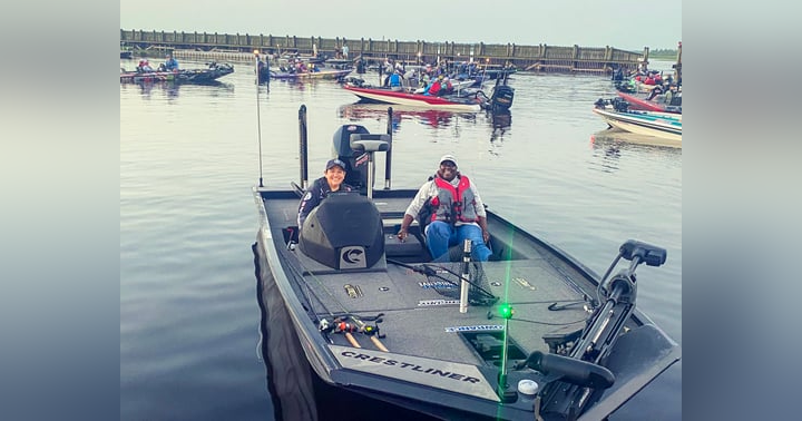 image for Boating Safety for Beginners: 5 Essential Tips