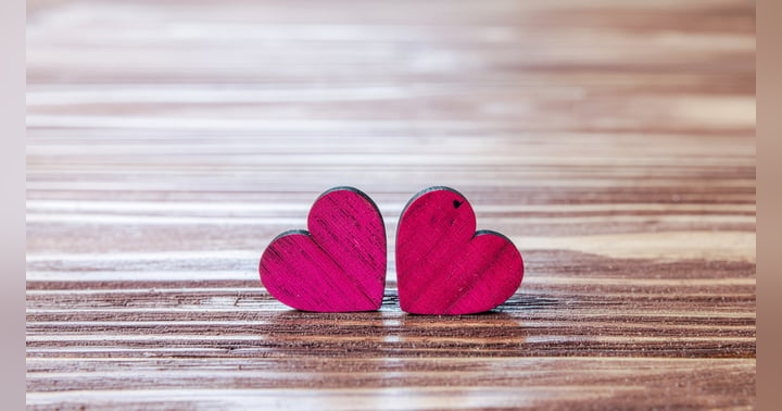 image for Pocket Hearts: Handmade Gifts & Valentine's Day Self-Love