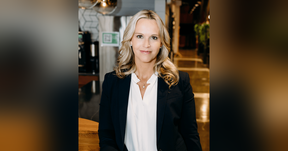 Ep 169 Whitney Faires: From Corporate Leader to Empowering Coach Ep 169 Whitney Faires: From Corporate Leader to Empowering Coach