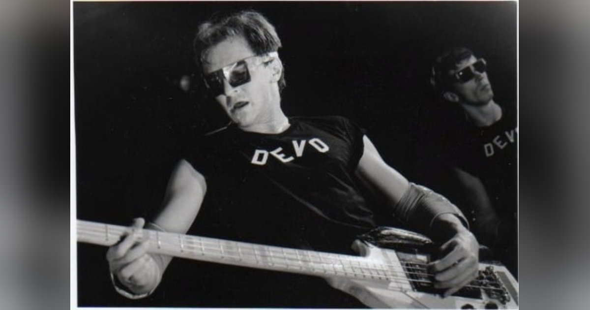DEVO DEVO