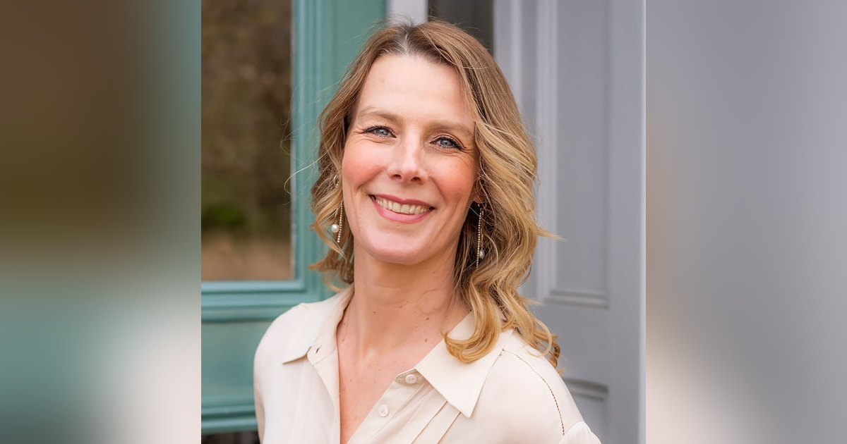 The Pain Portal to Prosperity: How Lara Waldman Transforms Money Blocks into Abundance The Pain Portal to Prosperity: How Lara Waldman Transforms Money Blocks into Abundance