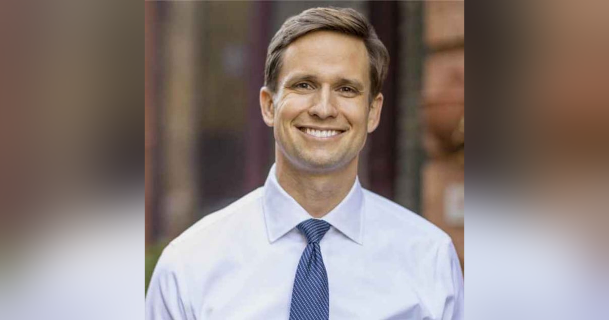 548: Erik Bottcher, part 1: a New York City politician awesome enough to pick up litter 548: Erik Bottcher, part 1: a New York City politician awesome enough to pick up litter