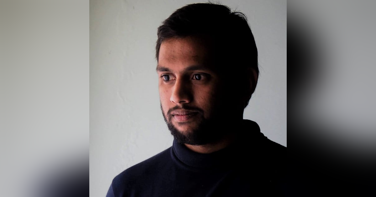 ఔత్సాహిక యువ రచయిత , షార్ట్ ఫిలిం మేకర్ దినేష్ గారితో సంభాషణ ఔత్సాహిక యువ రచయిత , షార్ట్ ఫిలిం మేకర్ దినేష్ గారితో సంభాషణ