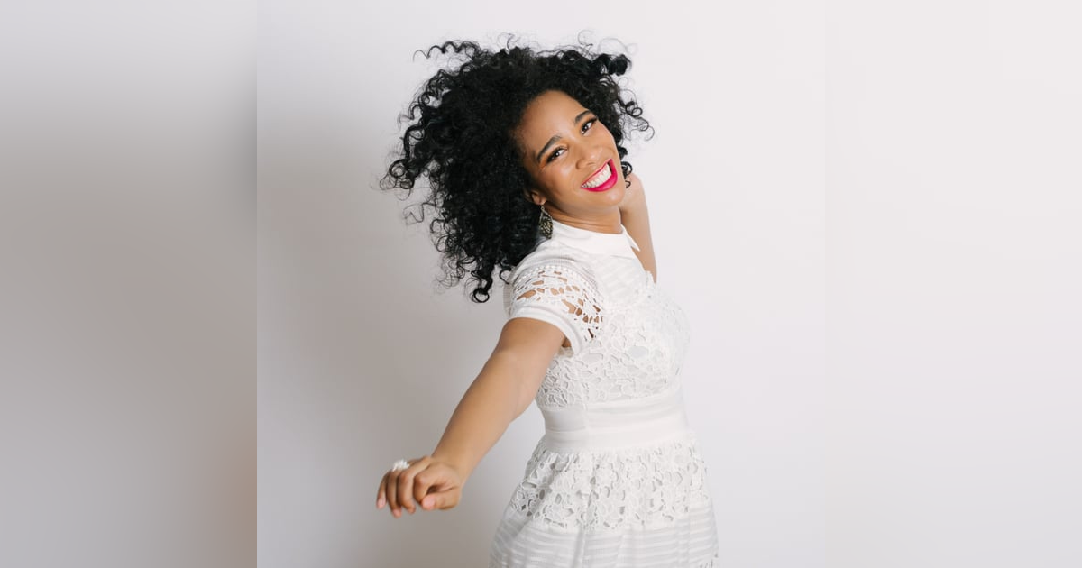 #136 Build Trust & Consistency through Social Media - Aleya Harris #136 Build Trust & Consistency through Social Media - Aleya Harris