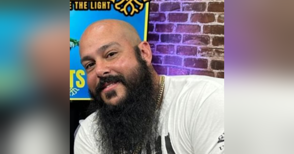 Babalawo Ifa Lade James Ogbe Yono Omo Oshun Lukumi Santeria Babalawo Ifa Lade James Ogbe Yono Omo Oshun Lukumi Santeria