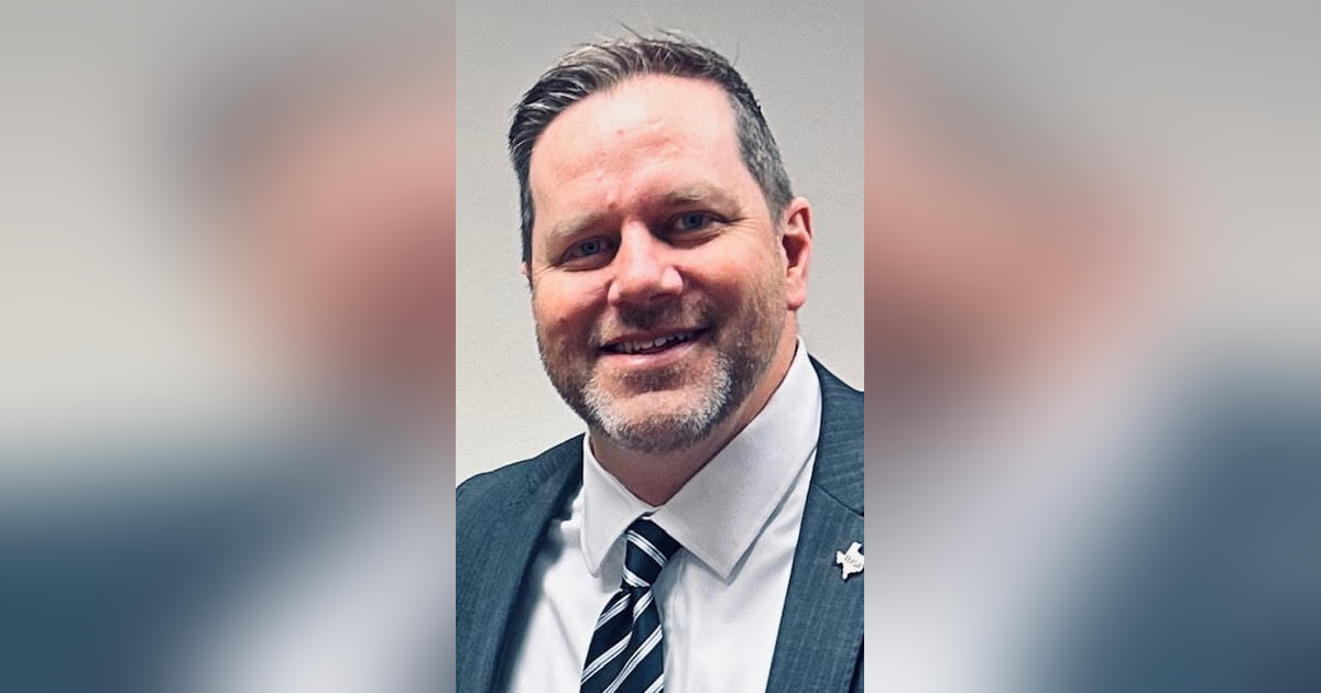 Episode #215: Aaron Else Episode #215: Aaron Else