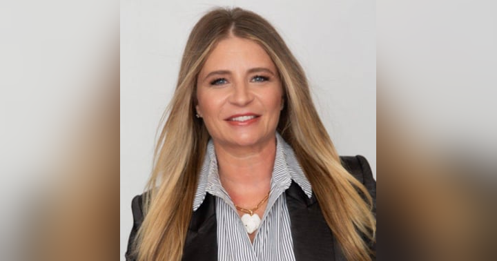 image for Tara Hubbard: From Kindergarten Teacher to Jacksonville's Most Radiant Broker