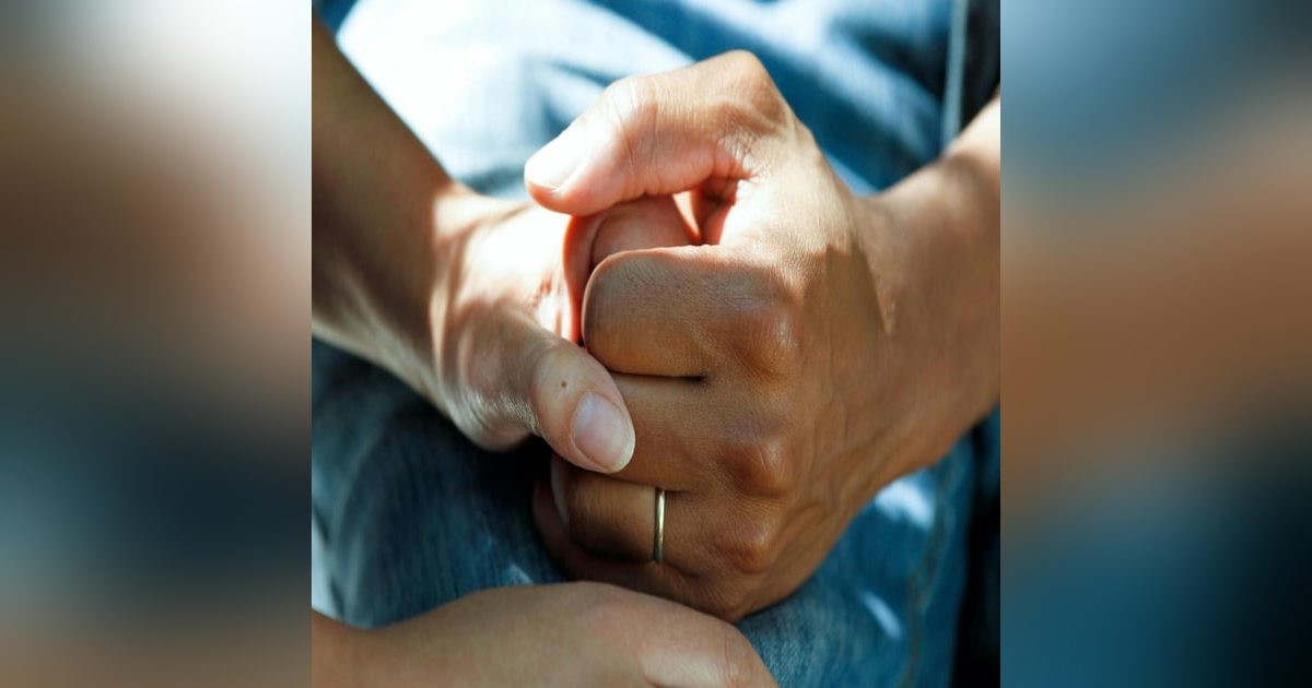 The Trauma of a Stage Four Cancer Diagnosis: Elliot’s story of his wife’s Stage 4 Cancer diagnosis, their fight against the disease, and the resulting experiences of grief and acceptance  | 53 The Trauma of a Stage Four Cancer Diagnosis: Elliot’s story of his wife’s Stage 4 Cancer diagnosis, their fight against the disease, and the resulting experiences of grief and acceptance  | 53