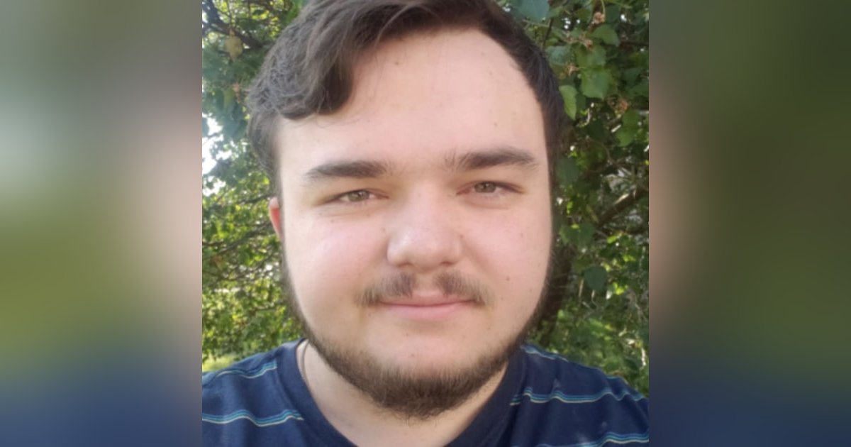 Max Capitano, Team Hue owner, Gamer 50K followers on Instagram Max Capitano, Team Hue owner, Gamer 50K followers on Instagram