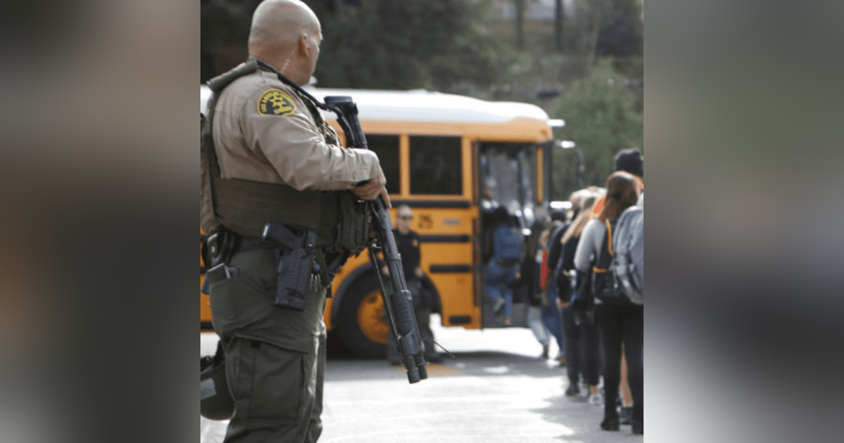 #225 Mi Hijo es un Asesino | Dentro de la Mente de un Tirador Escolar #225 Mi Hijo es un Asesino | Dentro de la Mente de un Tirador Escolar