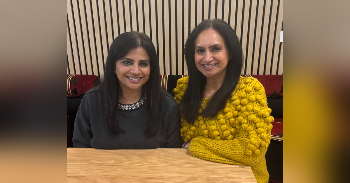 Almas and Rummana Hussain—Merry Christmas, Everybody! Almas and Rummana Hussain—Merry Christmas, Everybody!