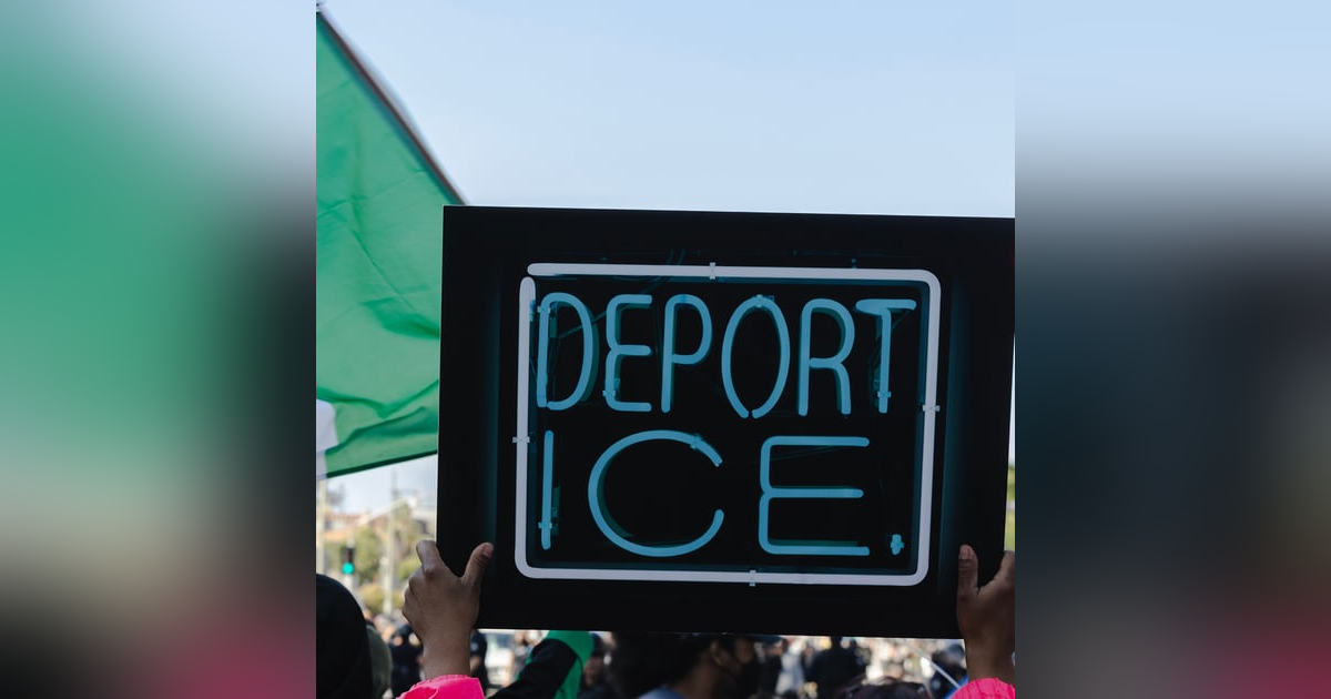 Trump’s crackdown in L.A. sets up a legal crisis Trump’s crackdown in L.A. sets up a legal crisis