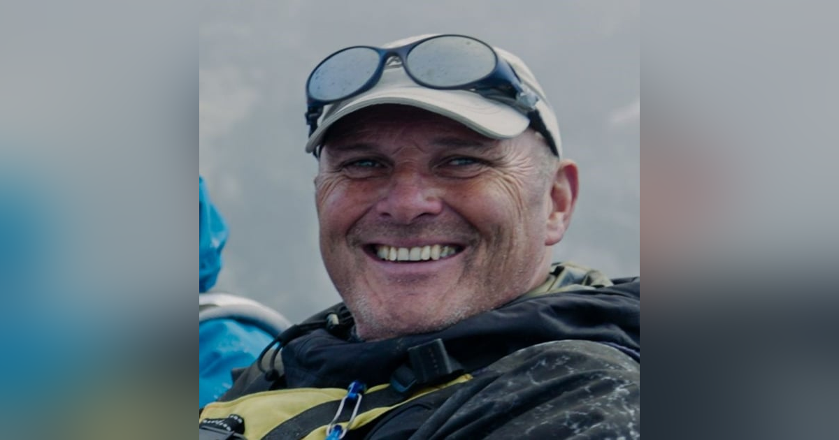 #124 - Martin Rickard - Greenland Calling: Respecting and Paddling Through History and Ice #124 - Martin Rickard - Greenland Calling: Respecting and Paddling Through History and Ice