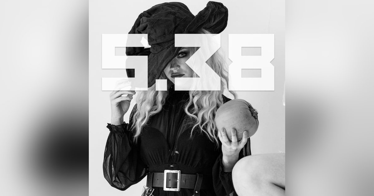 S5E38 - The Hollow-weener Spook-tacular tit-ular Special S5E38 - The Hollow-weener Spook-tacular tit-ular Special