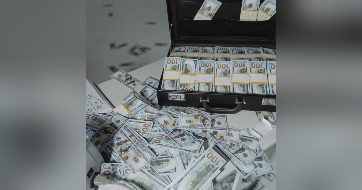 #167 Mini Meditation Welcoming Money - Victoria Rader #167 Mini Meditation Welcoming Money - Victoria Rader