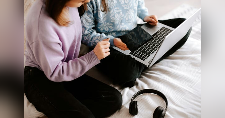 image for How This IJM Expert Equips Her Own Kids for a Digital Age - Amanda Vohs, IJM, episode 05