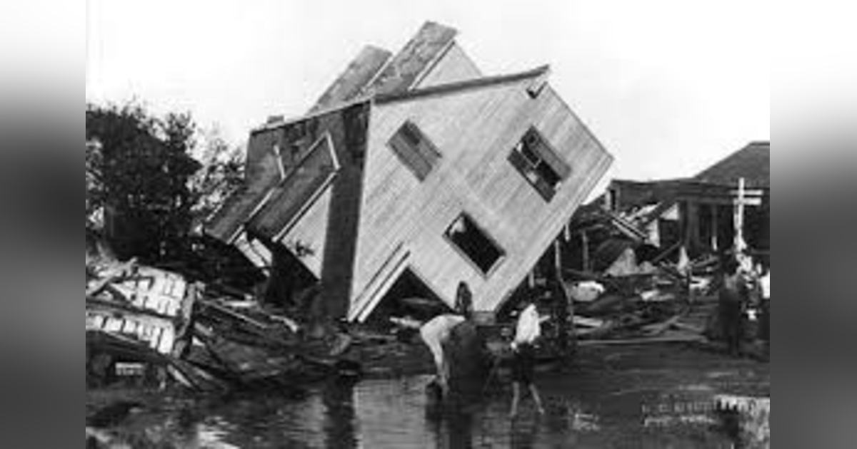 THE 1900 GALVESTON HURRICANE (PT 2) BEST OF 1001 HEROES #3 OF 447 THE 1900 GALVESTON HURRICANE (PT 2) BEST OF 1001 HEROES #3 OF 447