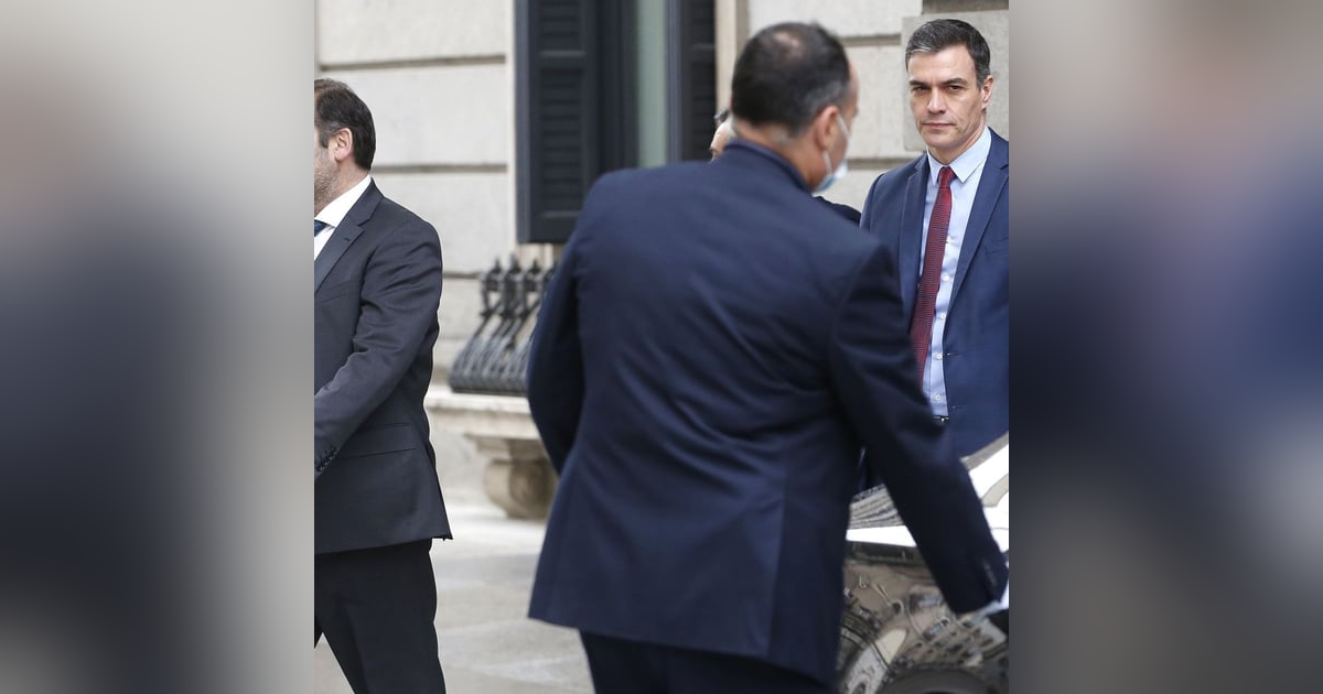 Tertulia de Federico: ¿Hay un pacto de no agresión entre Sánchez, Ábalos y Koldo para tapar la corrupción? Tertulia de Federico: ¿Hay un pacto de no agresión entre Sánchez, Ábalos y Koldo para tapar la corrupción?