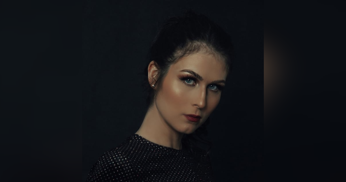 Lindsey Jade Live from "The Digital Bird's Nest" Lindsey Jade Live from "The Digital Bird's Nest"