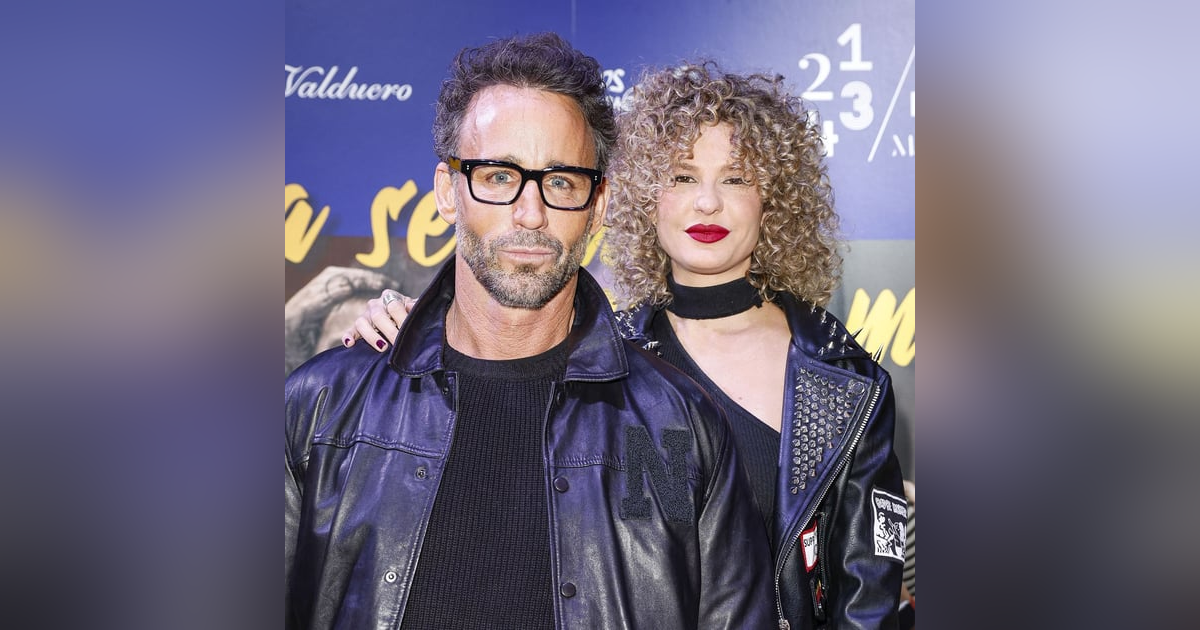 Crónica Rosa: Escassi desmiente su bronca con Sheila Casas Crónica Rosa: Escassi desmiente su bronca con Sheila Casas