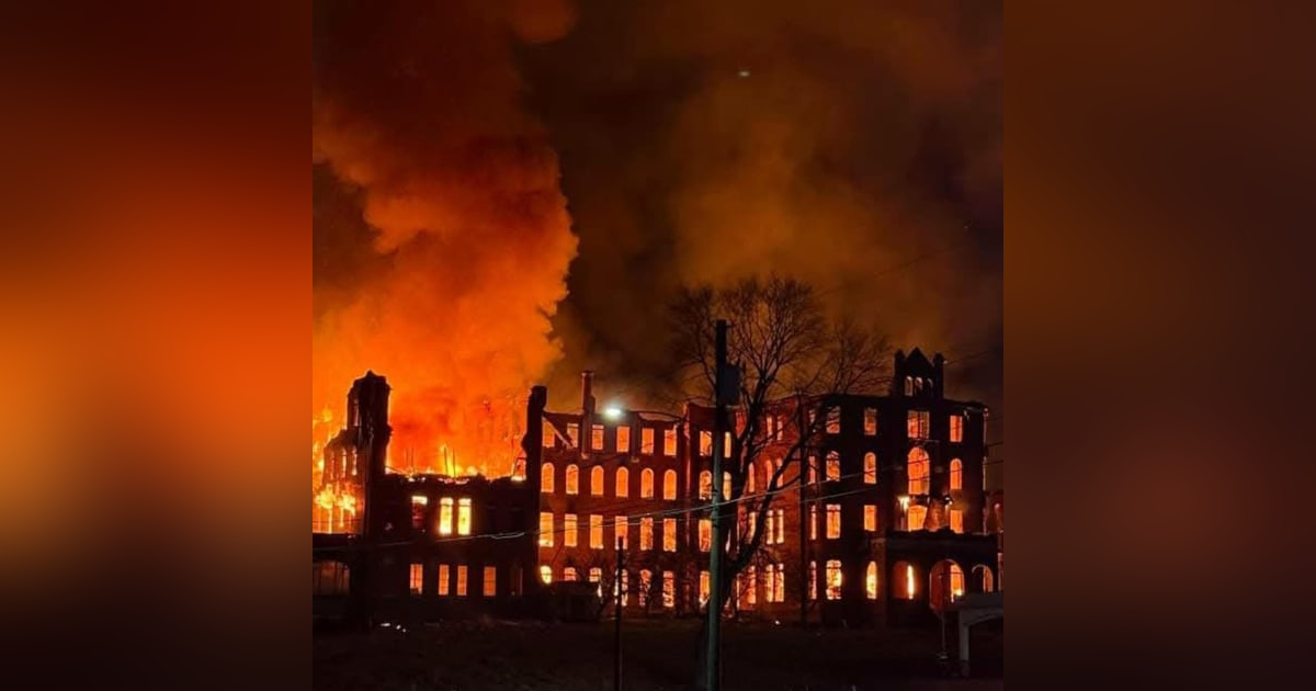 Maniac: The Bath School Disaster and the Birth of the Modern Mass Killer Maniac: The Bath School Disaster and the Birth of the Modern Mass Killer