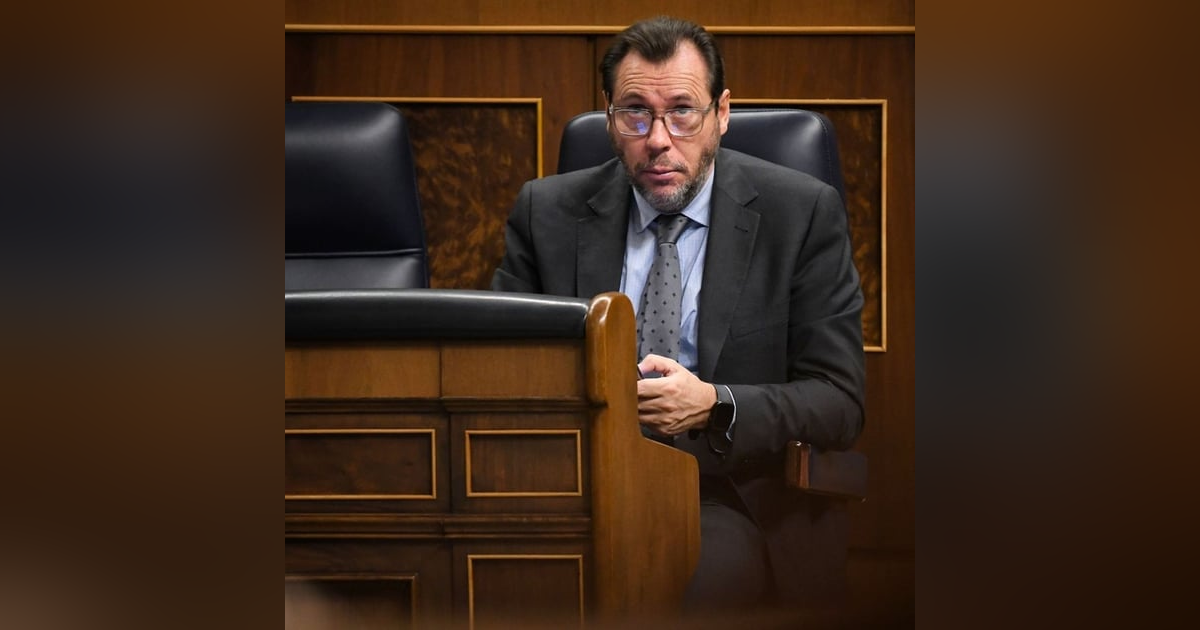 Prensa económica: El BEI de Calviño sale al rescate de Puente para frenar el desastre del cercanías Prensa económica: El BEI de Calviño sale al rescate de Puente para frenar el desastre del cercanías