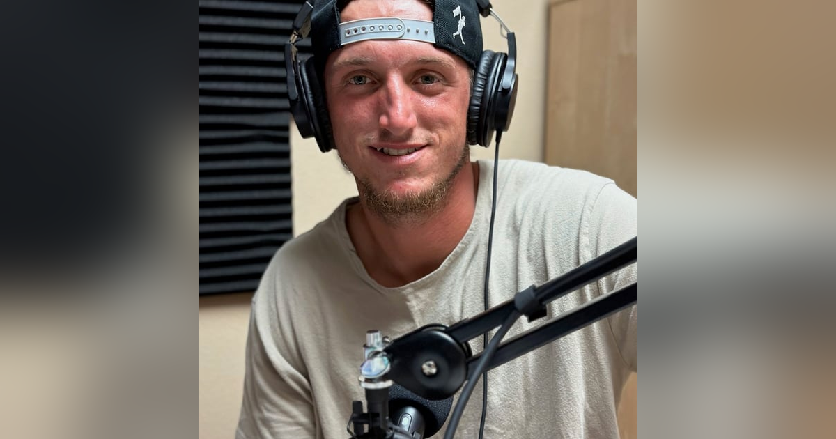 Ep.81 When You Hang Out With Clowns You Become Part of the Circus (Micah Scott shares his journey to sobriety) Ep.81 When You Hang Out With Clowns You Become Part of the Circus (Micah Scott shares his journey to sobriety)