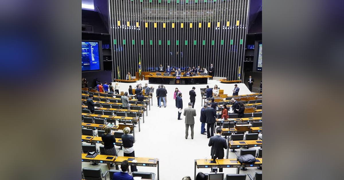 ‘Os interesses particulares dos senadores e deputados estão acima dos interesses da nação’ ‘Os interesses particulares dos senadores e deputados estão acima dos interesses da nação’