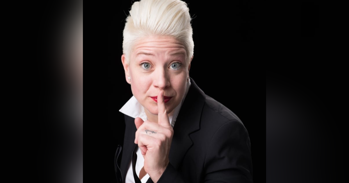 #164 V8 Communication Engine - Brigitta Hoeferle #164 V8 Communication Engine - Brigitta Hoeferle