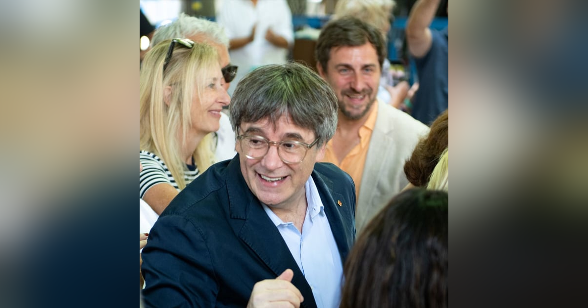 Las Noticias de La Mañana: Puigdemont paraliza su recurso en el TC al pedir la recusación de tres magistrados Las Noticias de La Mañana: Puigdemont paraliza su recurso en el TC al pedir la recusación de tres magistrados