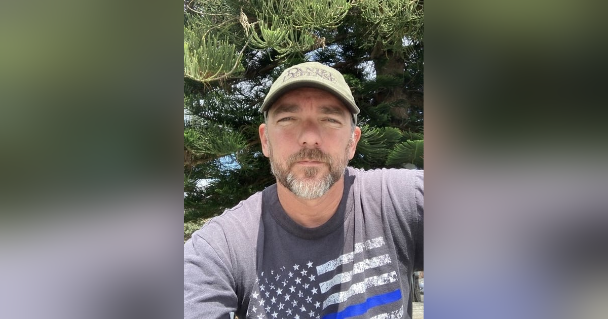 Christopher Hoyer - Enduring The Badge