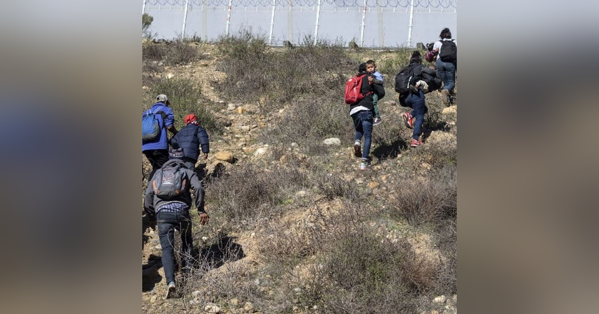 Historias de Miedo Enero 10 de 2023 SONIDOS DE UN BEBÉ Historias de Miedo Enero 10 de 2023 SONIDOS DE UN BEBÉ
