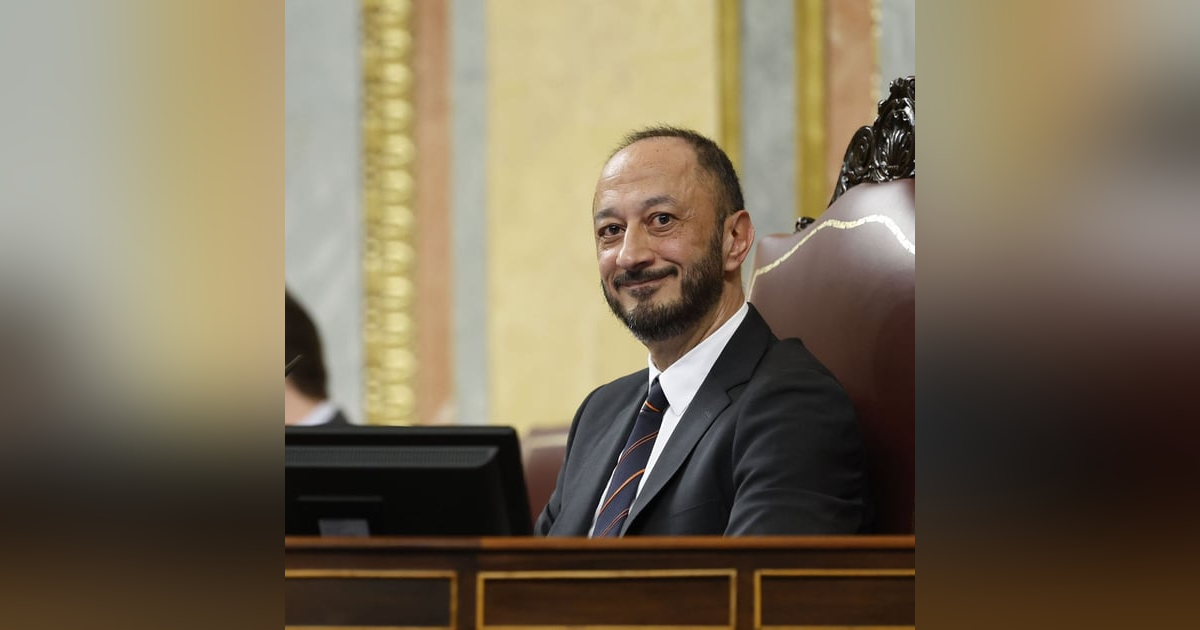 La República de los Tonnntos: La prevaricación de Gómez de Celis y otros golpes a la Constitución La República de los Tonnntos: La prevaricación de Gómez de Celis y otros golpes a la Constitución