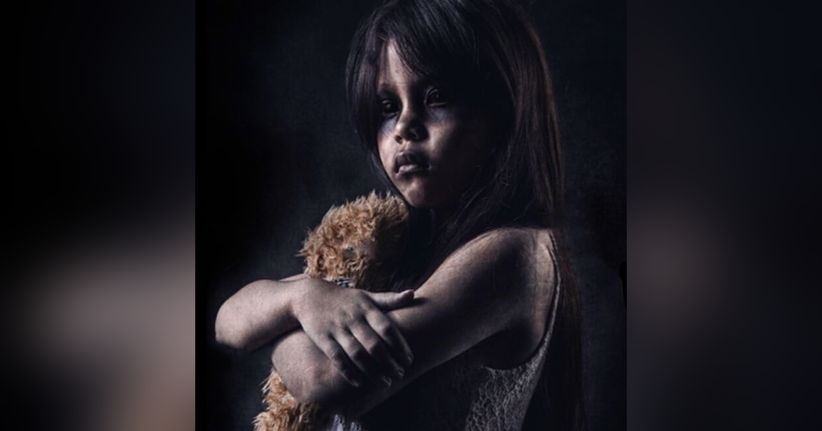 La Niña De La Muñeca Historias De Terror - REDE La Niña De La Muñeca Historias De Terror - REDE