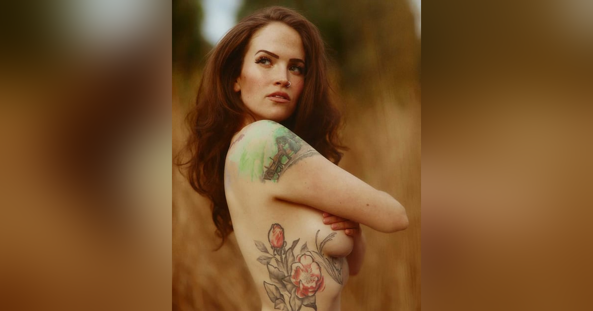 NSFW Pod 009 - Emery Addams NSFW Pod 009 - Emery Addams