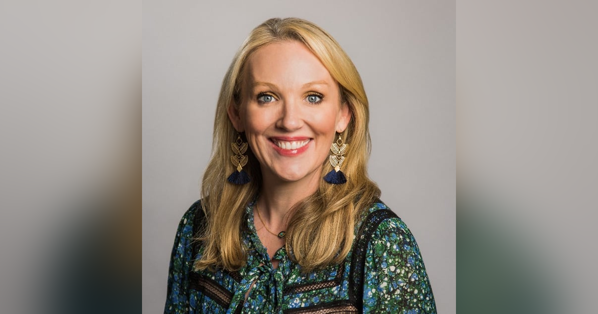 Bridging the Advice Gap: Erin Redmond's Innovative Approach to Inclusive Finance Bridging the Advice Gap: Erin Redmond's Innovative Approach to Inclusive Finance