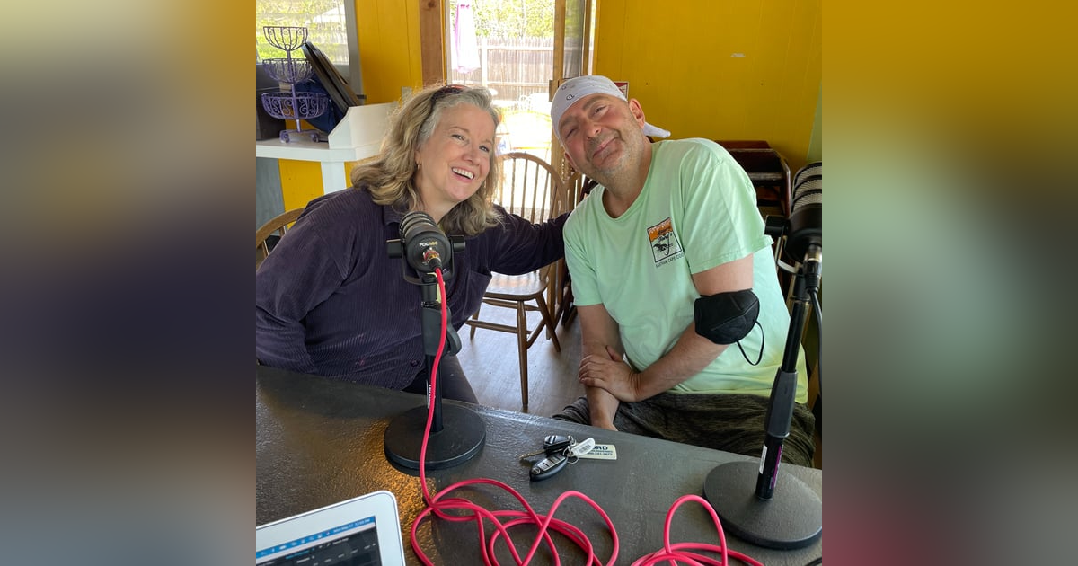 Laura and Tony's Kitchen on "3-Minutes" Hosted by Stephanie Viva Laura and Tony's Kitchen on "3-Minutes" Hosted by Stephanie Viva