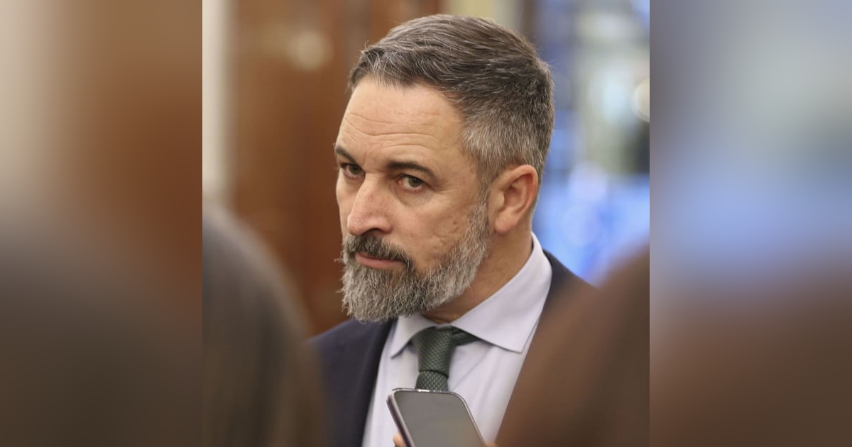 Las Noticias de La Mañana: Abascal "ofendido" por la oferta del PP: "Son ellos los que necesitan nuestros votos" Las Noticias de La Mañana: Abascal "ofendido" por la oferta del PP: "Son ellos los que necesitan nuestros votos"