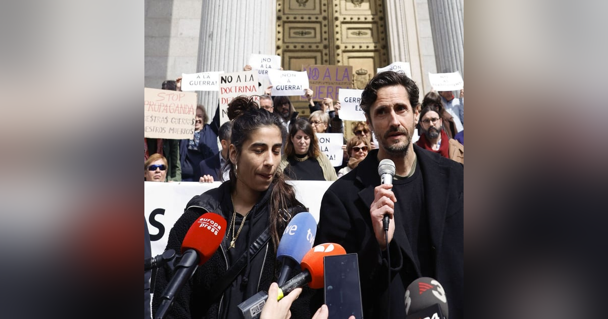 La República de los Tonnntos: La "cultura" firma contra la guerra La República de los Tonnntos: La "cultura" firma contra la guerra