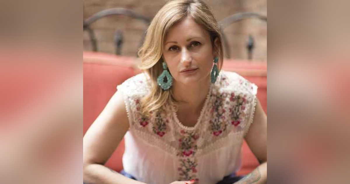 637: Holly Whitaker: Overcoming Addiction, Embracing Freedom 637: Holly Whitaker: Overcoming Addiction, Embracing Freedom