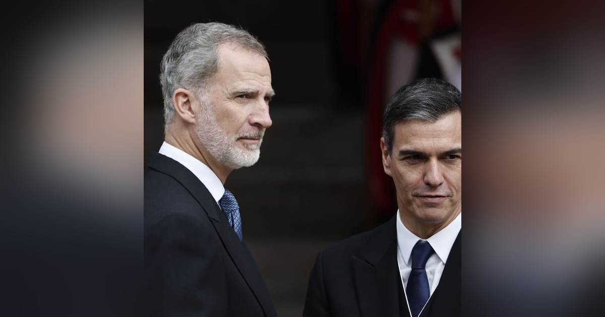 La República de los Tonnntos: Todos los desmanes de Sánchez al Rey La República de los Tonnntos: Todos los desmanes de Sánchez al Rey