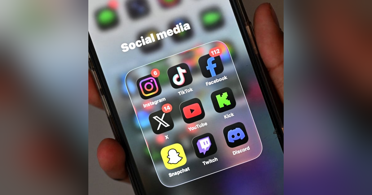 This school banned phones. Remarkable things happened. This school banned phones. Remarkable things happened.