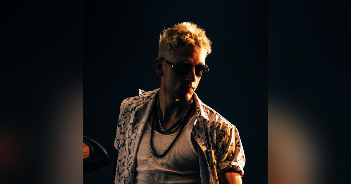 Brian Walker Live from the Digital Bird's Nest Brian Walker Live from the Digital Bird's Nest