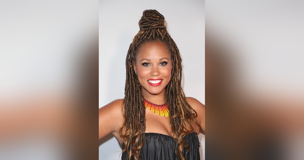 EP 106: DESIGNER. ENTREPRENEUR. PHILANTHROPIST. EP 106: DESIGNER. ENTREPRENEUR. PHILANTHROPIST.