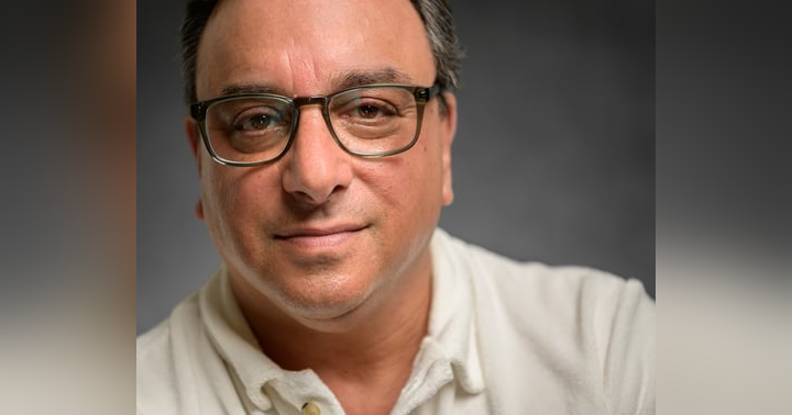 image for Authenticity in Action: B Randall Willis's Approach to Building Honest Client Relationships