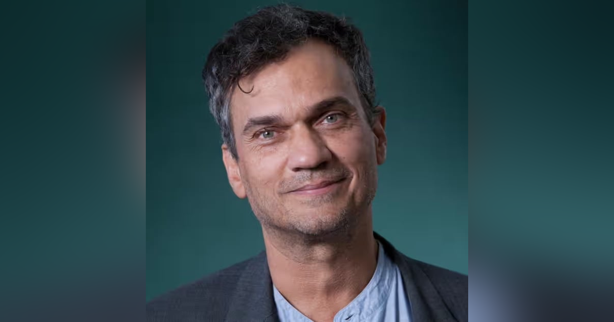 Crafting Translations: Literary Critic, Poet & Translator Michael Hofmann Crafting Translations: Literary Critic, Poet & Translator Michael Hofmann