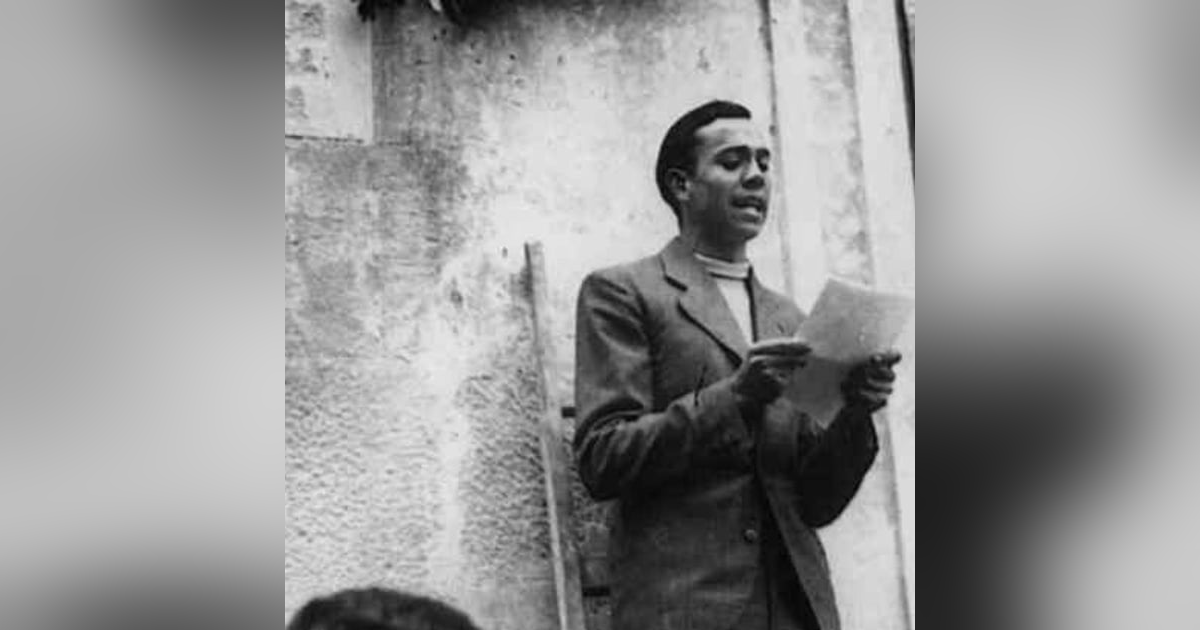 La República de los Tonnntos: Urtasun afirma que Miguel Hernández fue "asesinado" por el Franquismo La República de los Tonnntos: Urtasun afirma que Miguel Hernández fue "asesinado" por el Franquismo