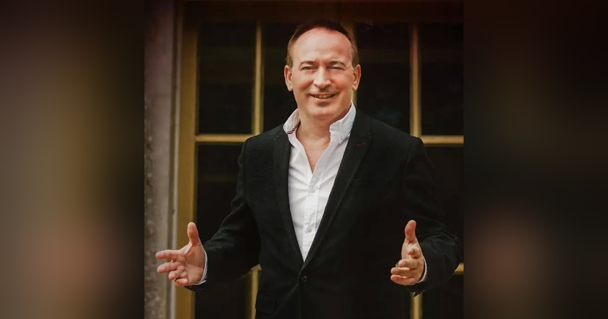Jonathan Jay discusses his experience as a deal maker and the importance of mindset in business success. Jonathan Jay discusses his experience as a deal maker and the importance of mindset in business success.