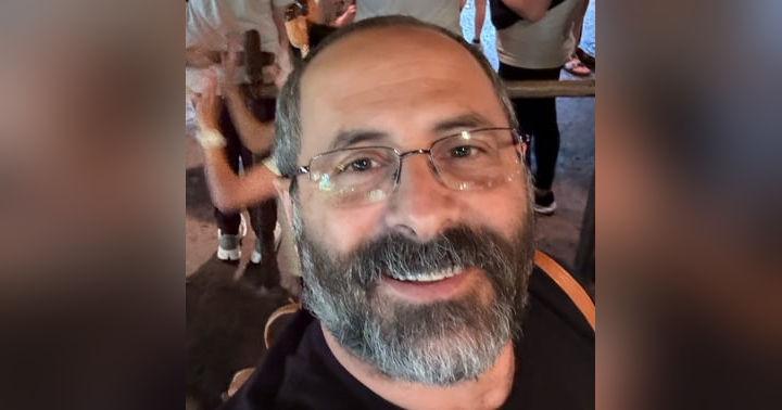 image for Howard Flaschen: Broker Who Puts People Before Property
